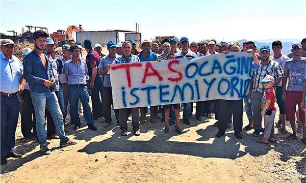 İzmir’de üreticilerden taş ocağına tepki